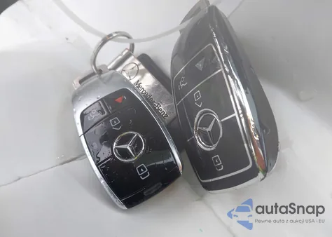 2018 Mercedes-Benz E 300 z USA, uszkodzony, nr VIN WDDZF4JB3JA395984